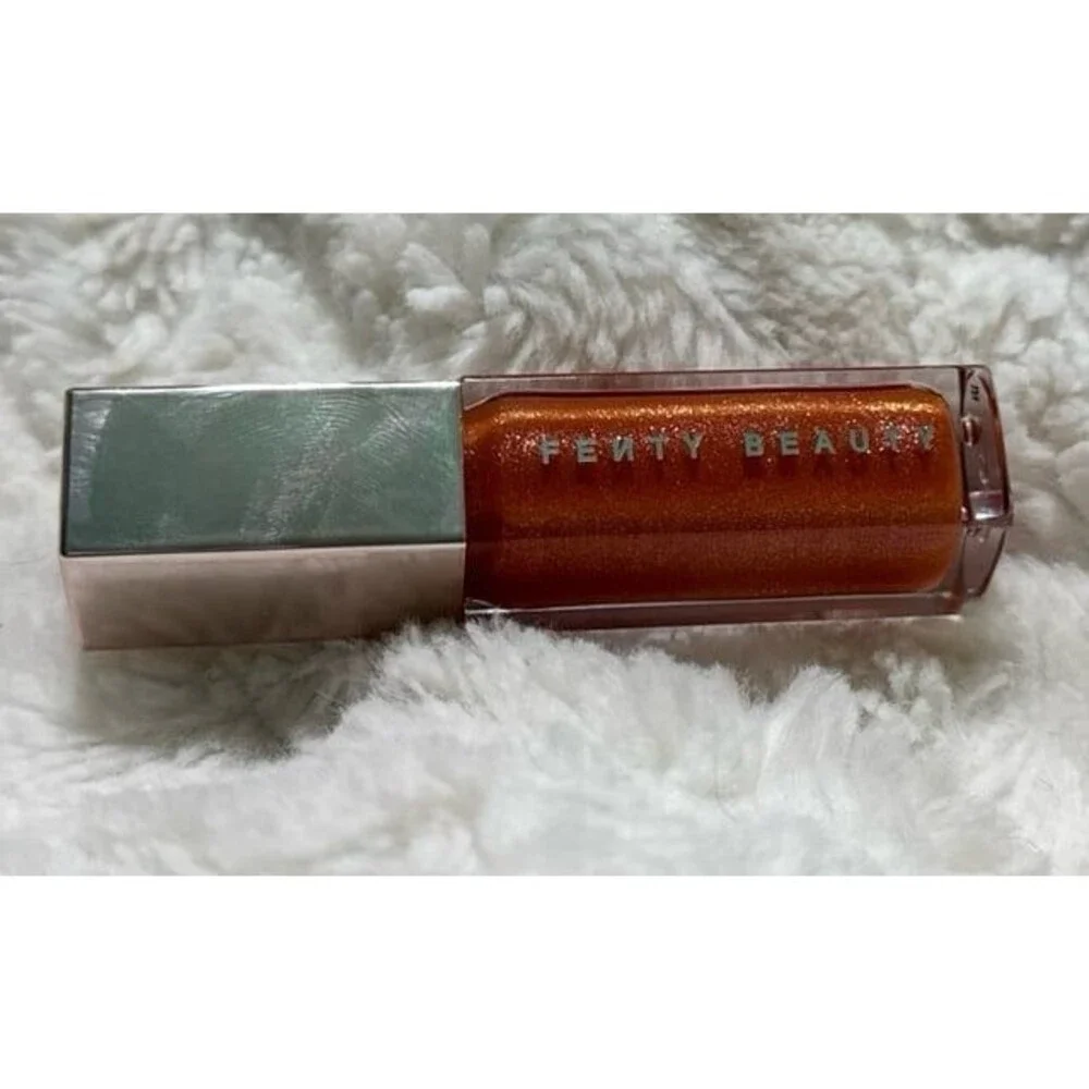 Glossy Posse Luminizer Gloss Bomb Glow Fantasy